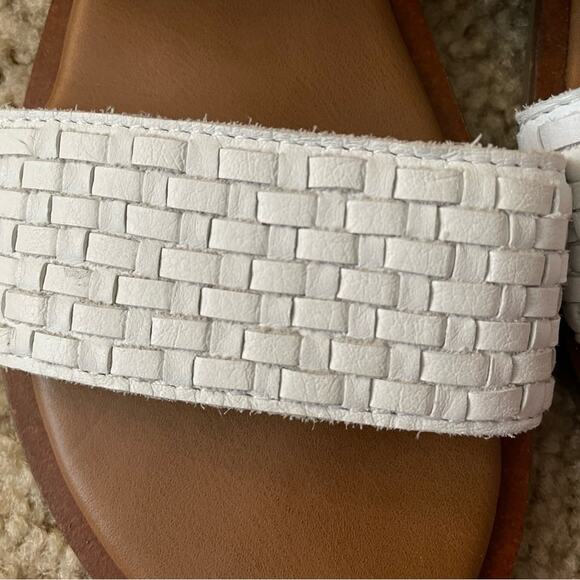 Aldo Jereciaa White leather sandal-  2 straps in woven leather Size 6.5 - Picture 8 of 12